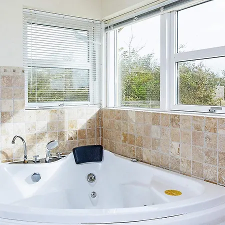 10 Person In Brovst-by Traum